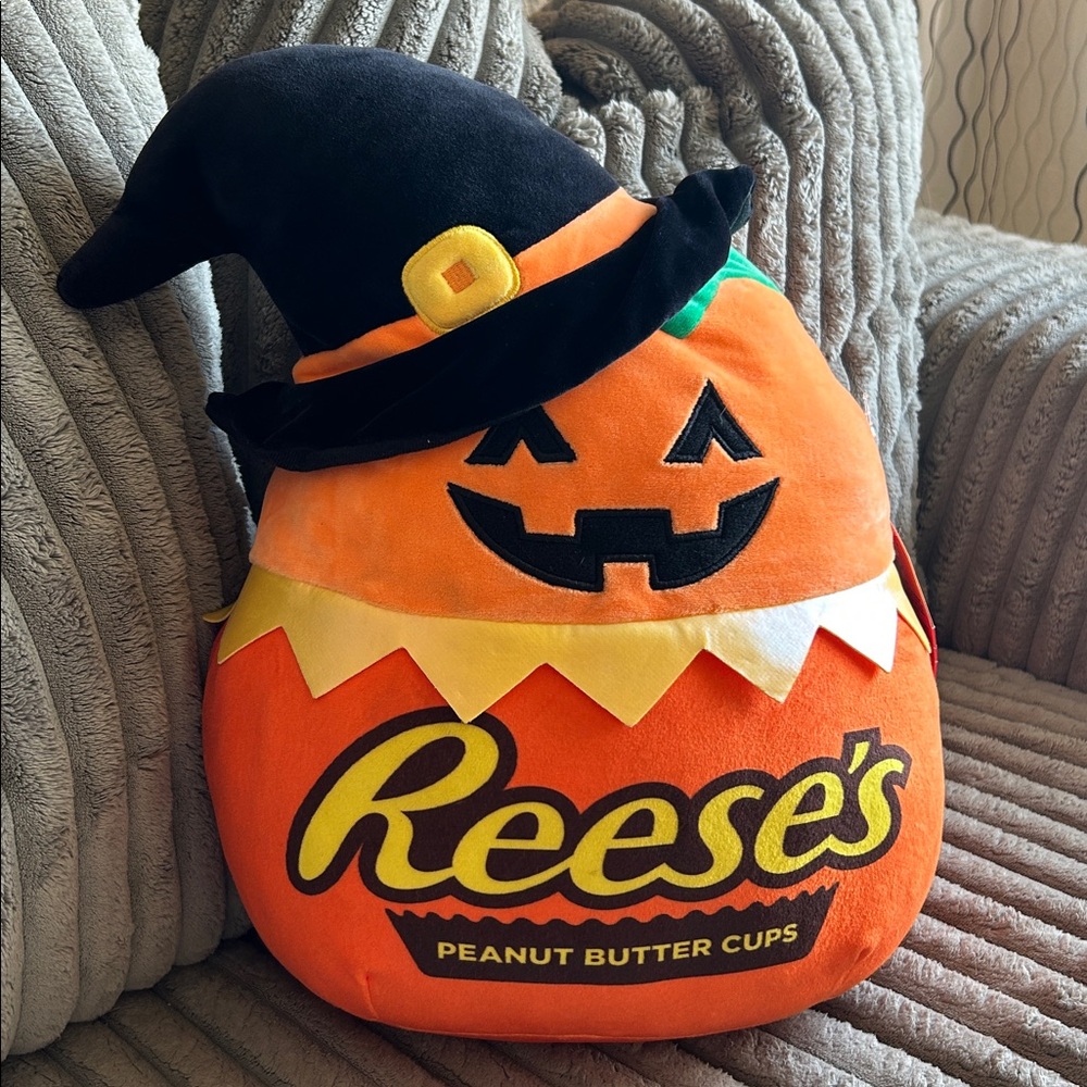 Kelly Toys Hershey Original Squishmallow Reese’s Peanut Butter Cup 🎃 Paige